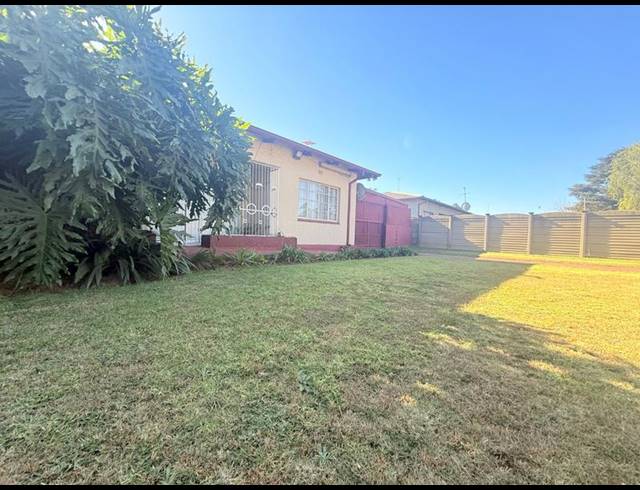 2 BEDROOM HOUSE FOR SALE IN VANDERBIJLPARK CW 6